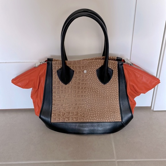 Brand new with tags Pour La Victoire Bag - Picture 1 of 3
